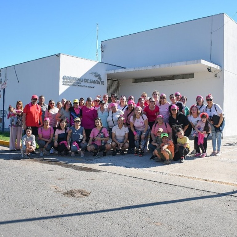 Imagen de Caminata Rosa Alvear, actividad destinada a concientizar y visibilizar el cáncer de mama