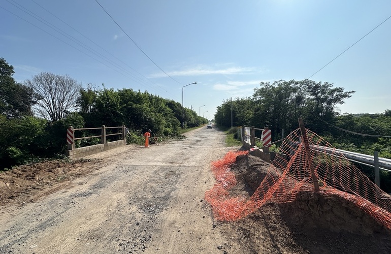 Imagen de Iniciaron las obras en el puente que va al barrio Puerto.