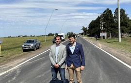 Imagen de Acto por la repavimentaci&oacute;n del acceso de General Lagos.