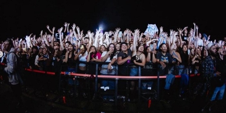 La quinta edición del Festival bandera convocó a 25 mil personas el último sábado. (@festivalbanderaok)