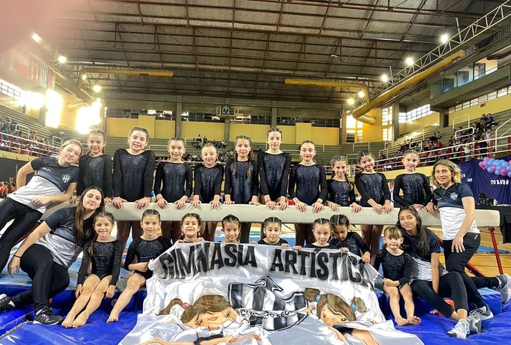 Imagen de Gimnastas de Unión, brillaron en el Torneo Provincial nivel E en Rosario.