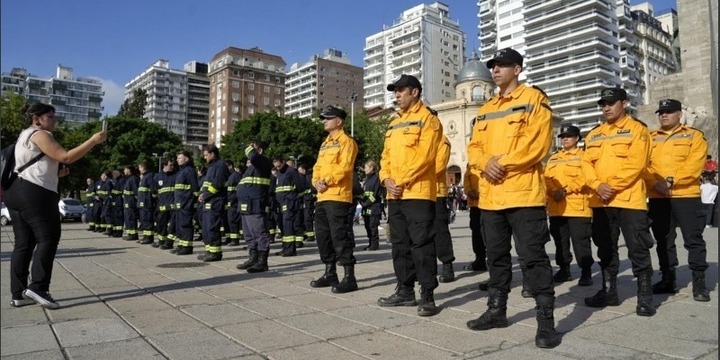 El equipo se encontraba en estado de alerta. Nos movilizamos con los especialistas y equipamiento necesario, señalaron desde la brigada USAR.  (Alan Monzón/Rosario3)