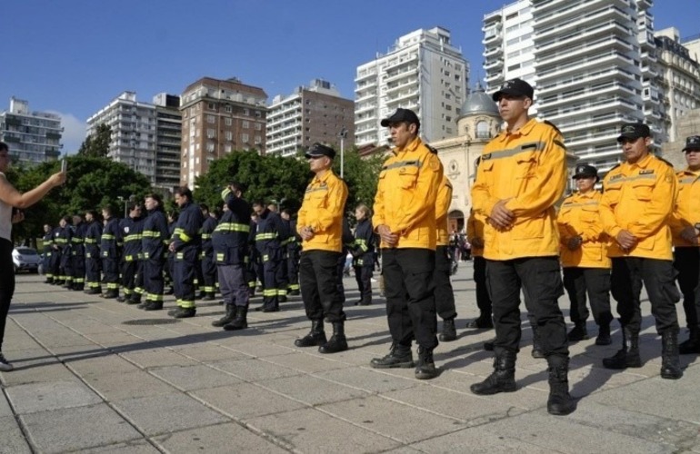 El equipo se encontraba en estado de alerta. Nos movilizamos con los especialistas y equipamiento necesario, señalaron desde la brigada USAR.  (Alan Monzón/Rosario3)