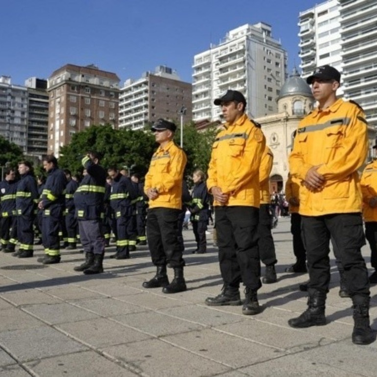 El equipo se encontraba en estado de alerta. Nos movilizamos con los especialistas y equipamiento necesario, señalaron desde la brigada USAR.  (Alan Monzón/Rosario3)