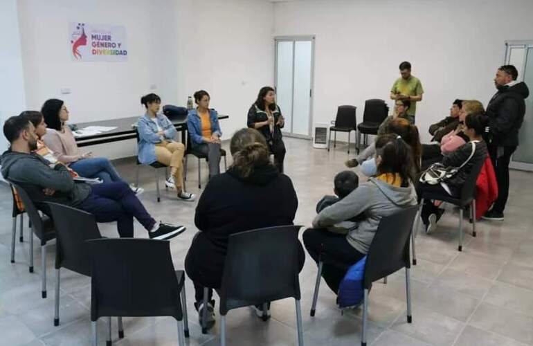 La Municipalidad realiz&oacute; reuniones en el Punto Violeta para explicar los alcances del programa.