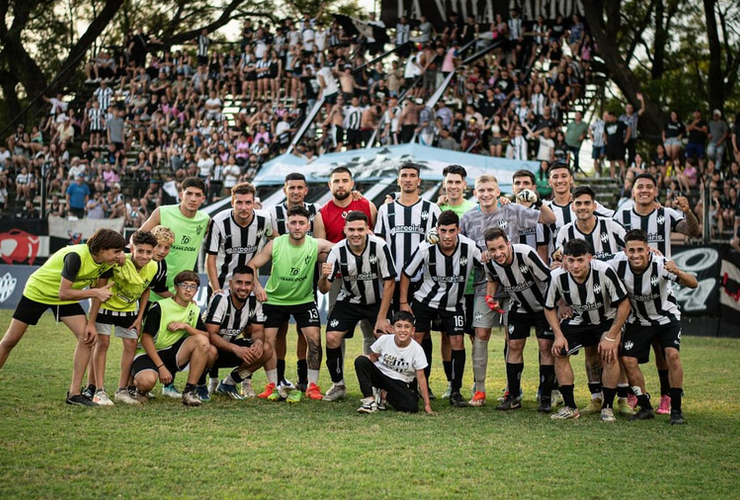 Imagen de 1era división: Unión eliminó a Riberas y pasó a Semifinales.