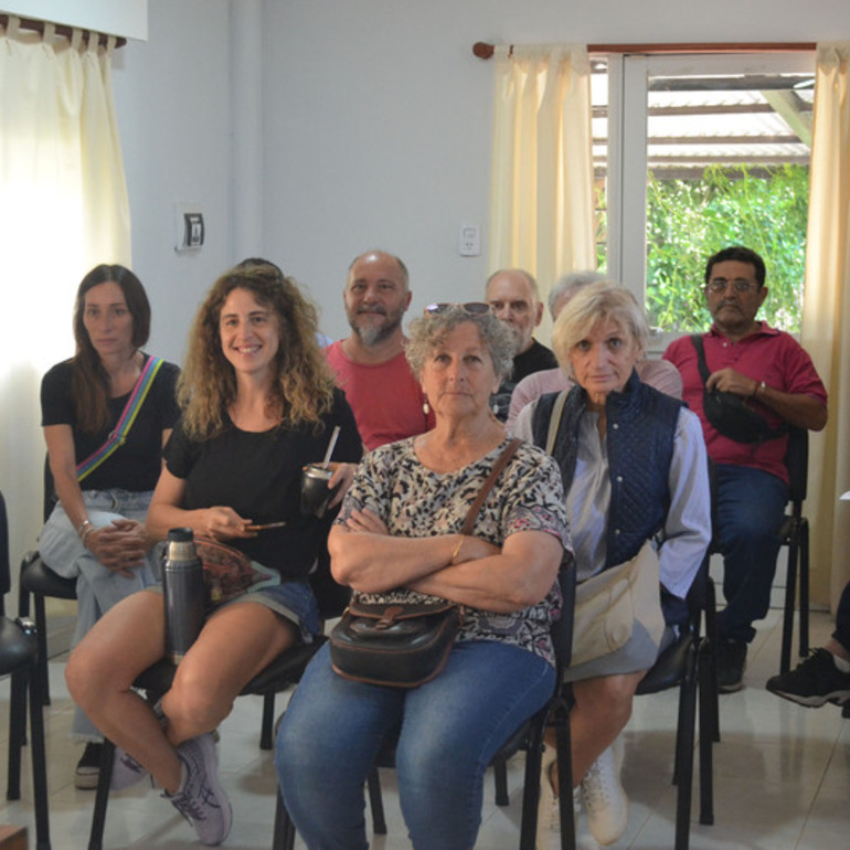 Imagen de Se aprobó la Ordenanza que regula la actividad arenera en Pueblo Esther