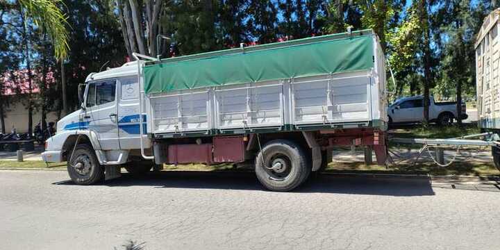 Imagen de Falsa denuncia en Alvear: Camionero resultó detenido por inventar un robo de cereal