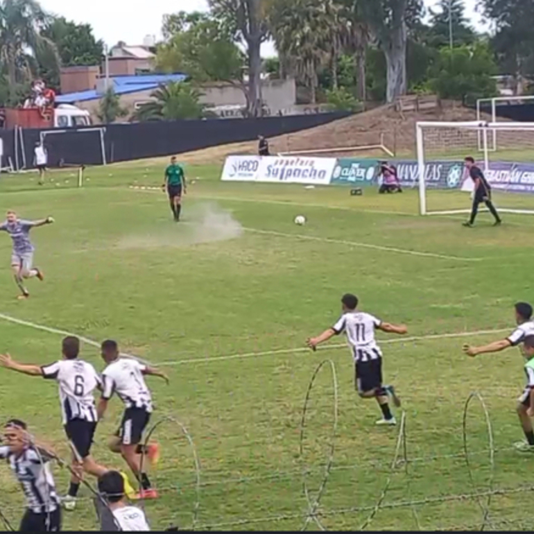 Imagen de 1era División: Unión venció por penales a Empalme Central y pasó a la Final.