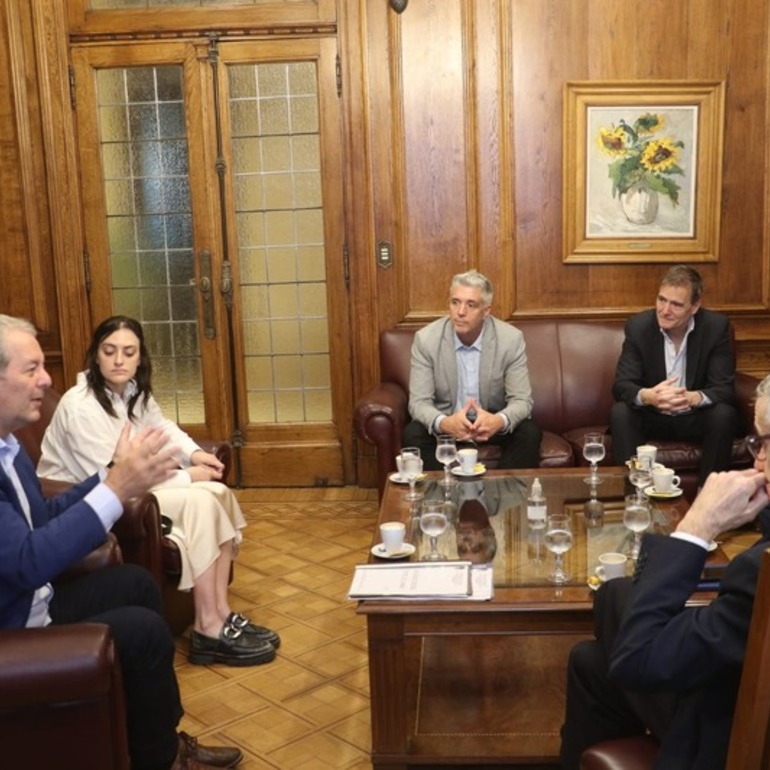 Imagen de El intendente Daniel Tonelli participó de una reunión en la Bolsa de Comercio de Rosario