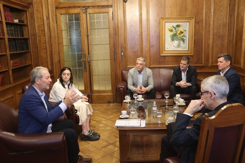 Imagen de El intendente Daniel Tonelli particip&oacute; de una reuni&oacute;n en la Bolsa de Comercio de Rosario