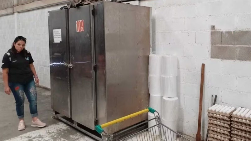 Los trabajadores estaban encerrados en un cuarto oscuro dentro del centro de distribuci&oacute;n. (Uthgra)