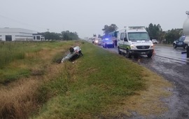 Imagen de Un hombre perdió la vida tras volcar con su vehículo en la ruta 18