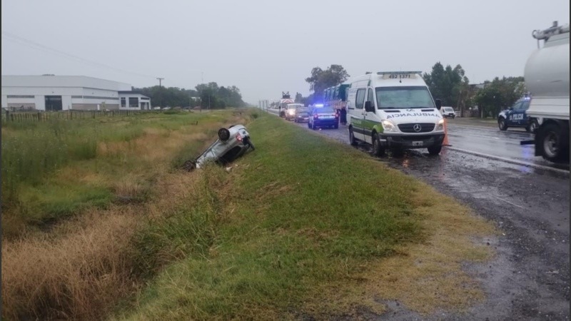 Imagen de Un hombre perdió la vida tras volcar con su vehículo en la ruta 18