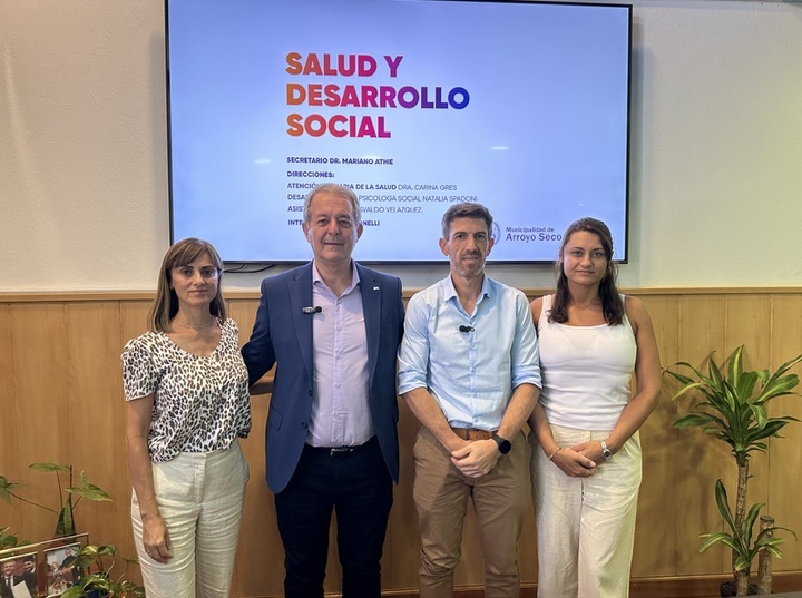 Imagen de Conferencia de Prensa de Mariano Athie, Secretario de Salud Publica.