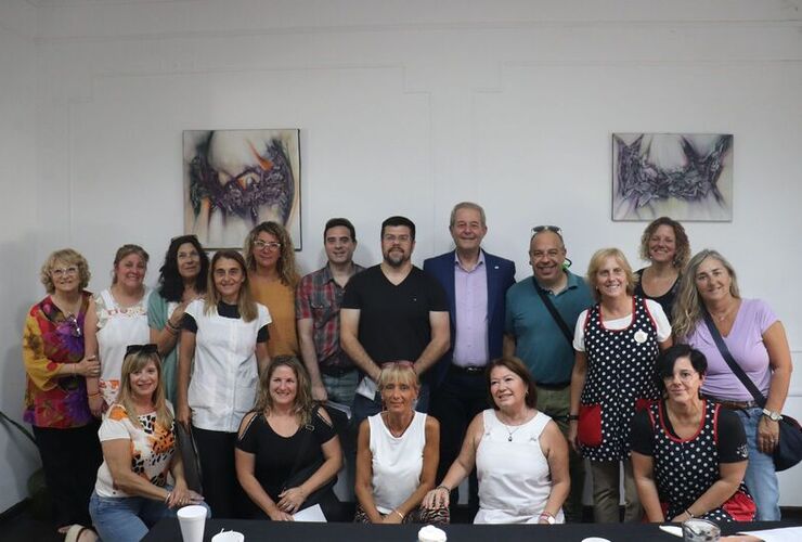 Imagen de Nueva entrega de FAE y FFE a escuelas incorporadas y públicas de la ciudad