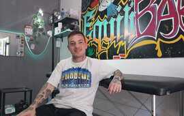 El chico tiene permiso de cultivo a través del REPROCANN