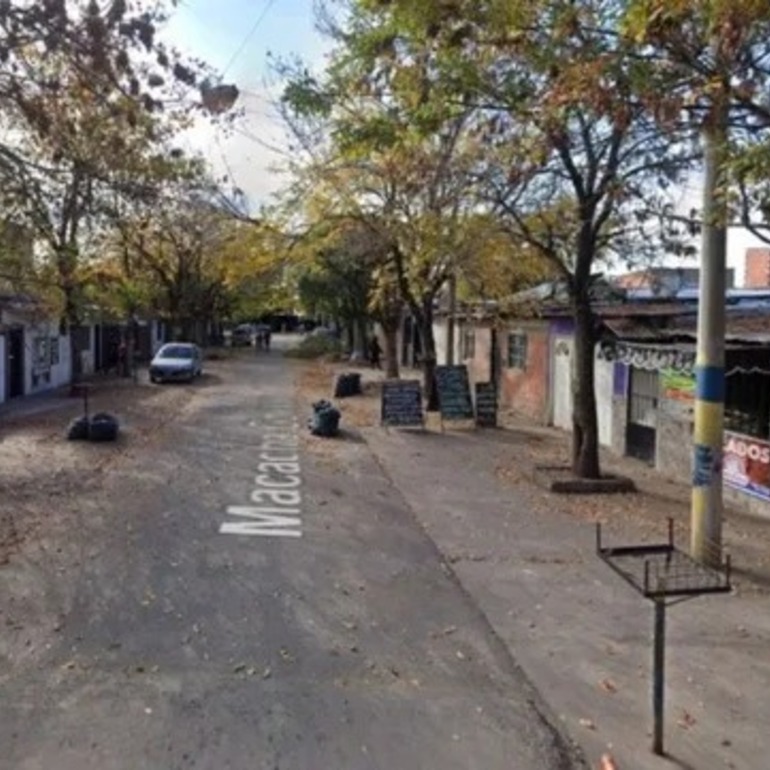 El kiosco del barrio Santa Lucía donde fue atacado en agosto de 2023 un comerciante y albañil. (Google Street View)