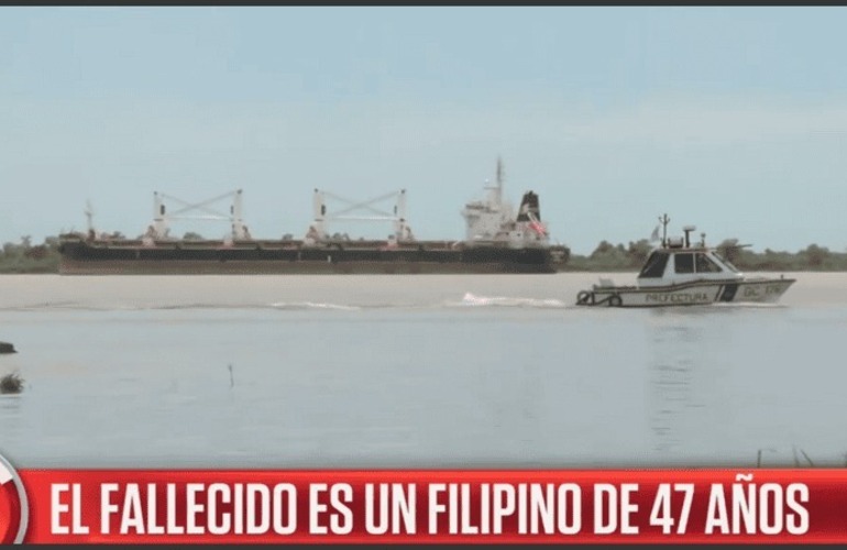 Imagen de Levantan la restricción al barco que llegó desde Nigeria tras el informe preliminar de autopsia al tripulante muerto