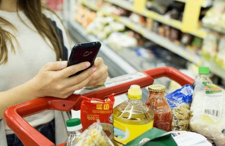 Imagen de Una familia necesit&oacute; m&aacute;s de 1 mill&oacute;n de pesos en diciembre para no ser pobre en la Argentina