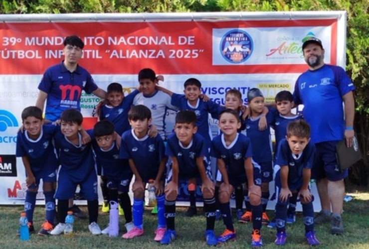 Imagen de La categor&iacute;a 2016 de A.S.A.C. obtuvo el 2&ordm; puesto en el Mundialito de Arteaga.