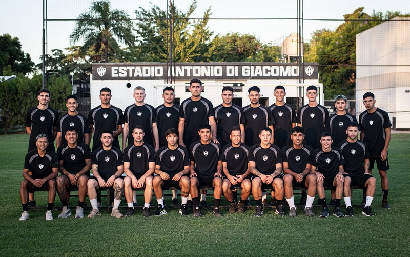 Imagen de Unión arrancó la pretemporada y presentó a su plantel 2025.