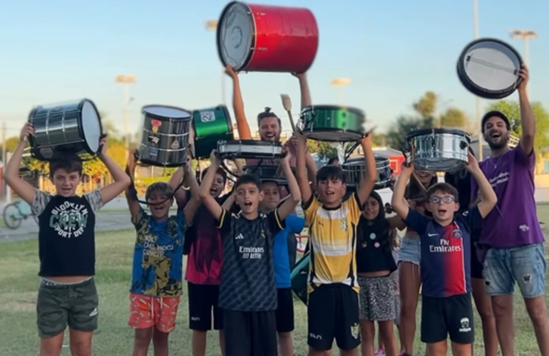 Imagen de El Taller de Percusión del Parque Santa Anita, se prepara para el Carnaval 2025.