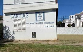 Imagen de Cáritas Arroyo Seco: Apoyo constante a la comunidad y entrega de bolsones