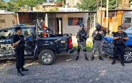 Imagen de Procedimientos policiales en Villa Constitución: cuatro personas aprehendidas, uno era buscado desde mayo de 2024