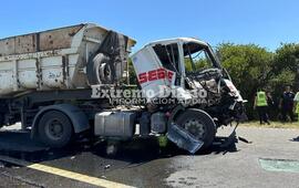 Imagen de Dos camiones involucrados en un choque