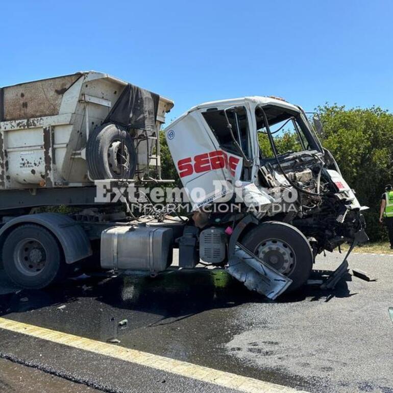 Imagen de Dos camiones involucrados en un choque