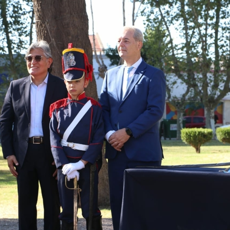 El Cónsul Honorario del Perú en la ciudad de Rosario, Luis Miguel Villar Rojas, presente en la cita.