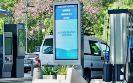 Imagen de El presidente de YPF dijo que «con el tiempo, el autodespacho debería traducirse en un ahorro en el precio final de la nafta»