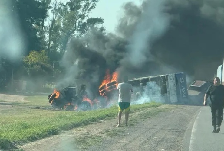 Incendio en la ruta 34 por el choque de dos camiones. Hay dos víctimas fatales