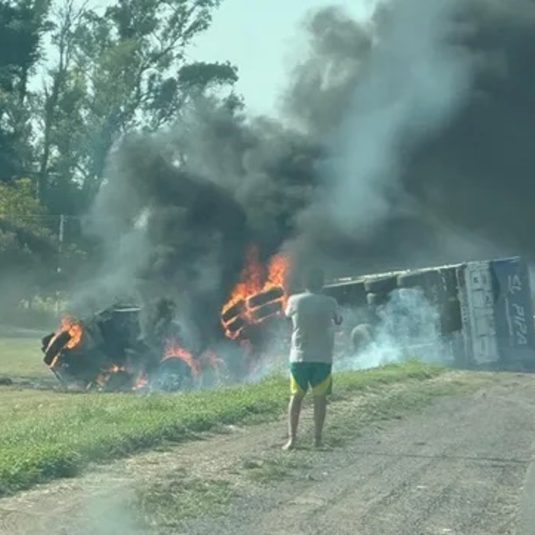 Incendio en la ruta 34 por el choque de dos camiones. Hay dos víctimas fatales