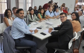 Los gremios docentes se encontraron con funcionarios provinciales en paritarias. (GSF)