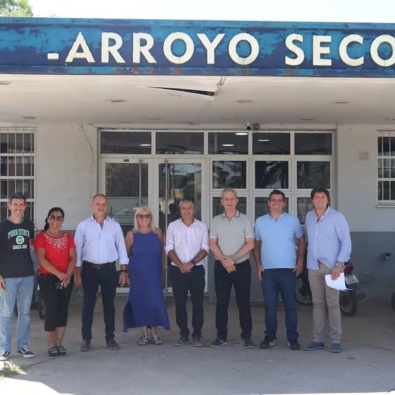 En el nosocomio se realizó el encuentro entre autoridades locales y del Ministerio de Salud.