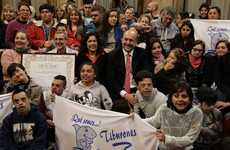 Foto de Archivo. En 2018 Los Tiburones recibieron una distinción que fue recibida por el director del proyecto Patricio Huerga y Griselda Bolzani presidenta de la ONG ENIAS.