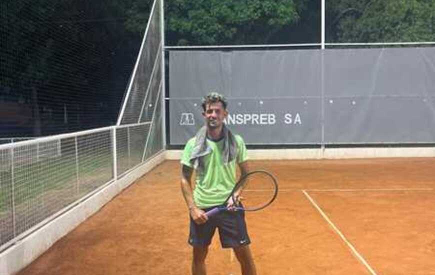 Imagen de El tenista Agust&iacute;n Persichini de Uni&oacute;n, lleg&oacute; a la Final del Torneo Single en Empalme Central.