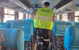 La entidad dio con el hombre en la Terminal de Ómnibus de Rosario a partir de sus controles.