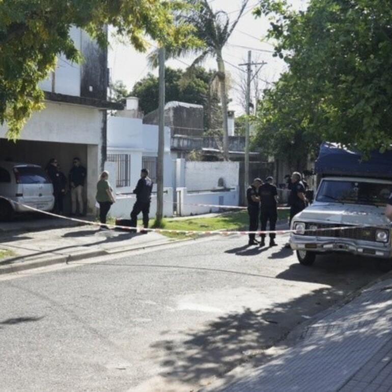 Oggero fue asesinada este martes al salir de su casa en Pasaje Prusia al 6700, en barrio Belgrano. (Alan Monzón/Rosario3)