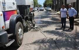 Imagen de La Municipalidad de Arroyo Seco adquiri&oacute; una nueva barredora aspiradora de calles