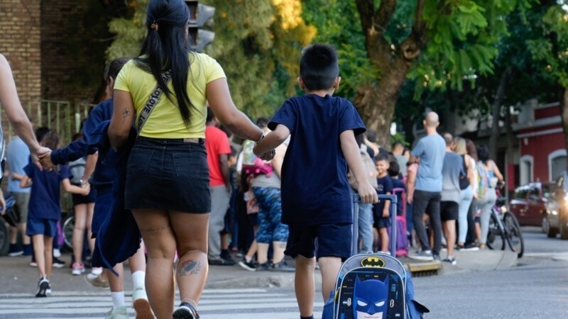 La Provincia quiere a los chicos en las escuelas este lunes. (Archivo/Rosario3)