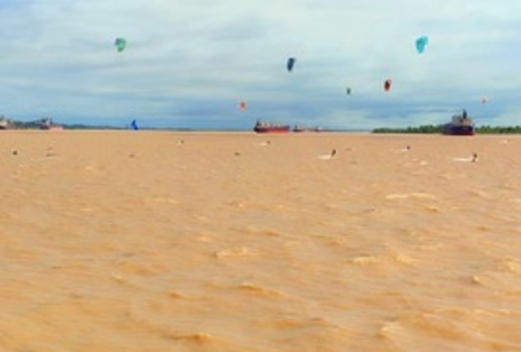 Imagen de Jornada de Kitesurf en el Rowing Club.