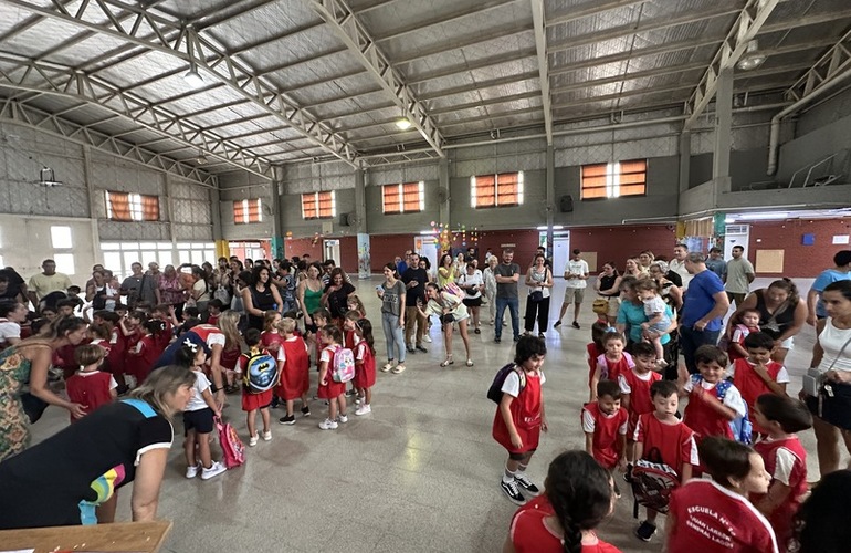 Imagen de Inicio de clases en la Escuela Primaria 'Juan Larrea' 144.