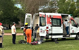 Imagen de Tres operarios municipales electrocutados en Serodino: uno de ellos est&aacute; grave