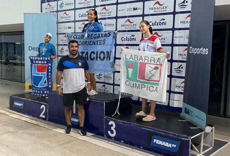 Imagen de Alfonsina Cekada se destac&oacute; en Espalda en el Nacional de Cadetes en Buenos Aires.