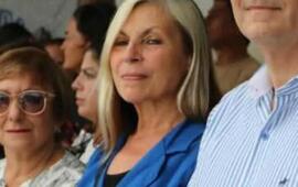 Centini no gestiona y ahora también contesta en las redes.