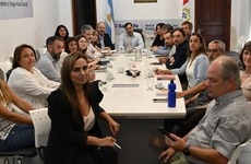 Imagen de El Gobierno Provincial tuvo un nuevo encuentro paritario con gremios de Salud