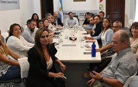 Imagen de El Gobierno Provincial tuvo un nuevo encuentro paritario con gremios de Salud